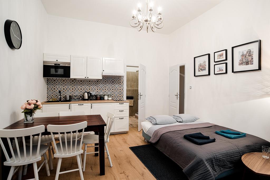 פראג Apartment Gesse Brezinova מראה חיצוני תמונה