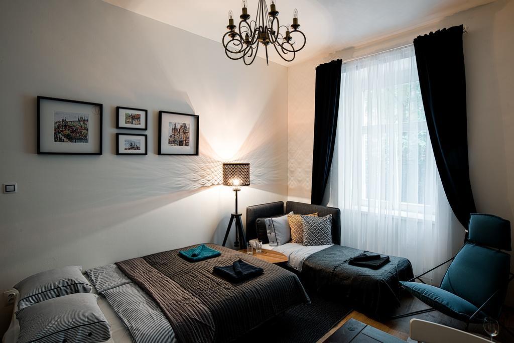פראג Apartment Gesse Brezinova מראה חיצוני תמונה