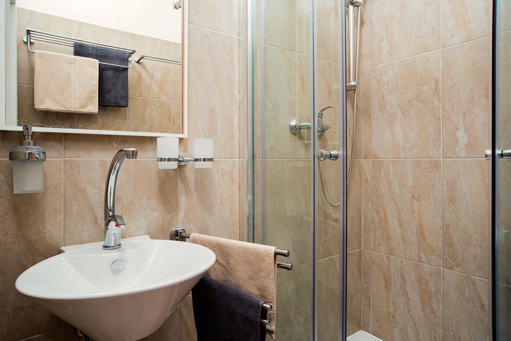 פראג Apartment Gesse Brezinova מראה חיצוני תמונה