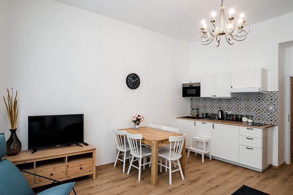 פראג Apartment Gesse Brezinova מראה חיצוני תמונה
