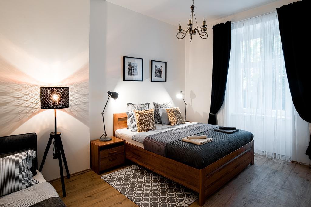 פראג Apartment Gesse Brezinova מראה חיצוני תמונה