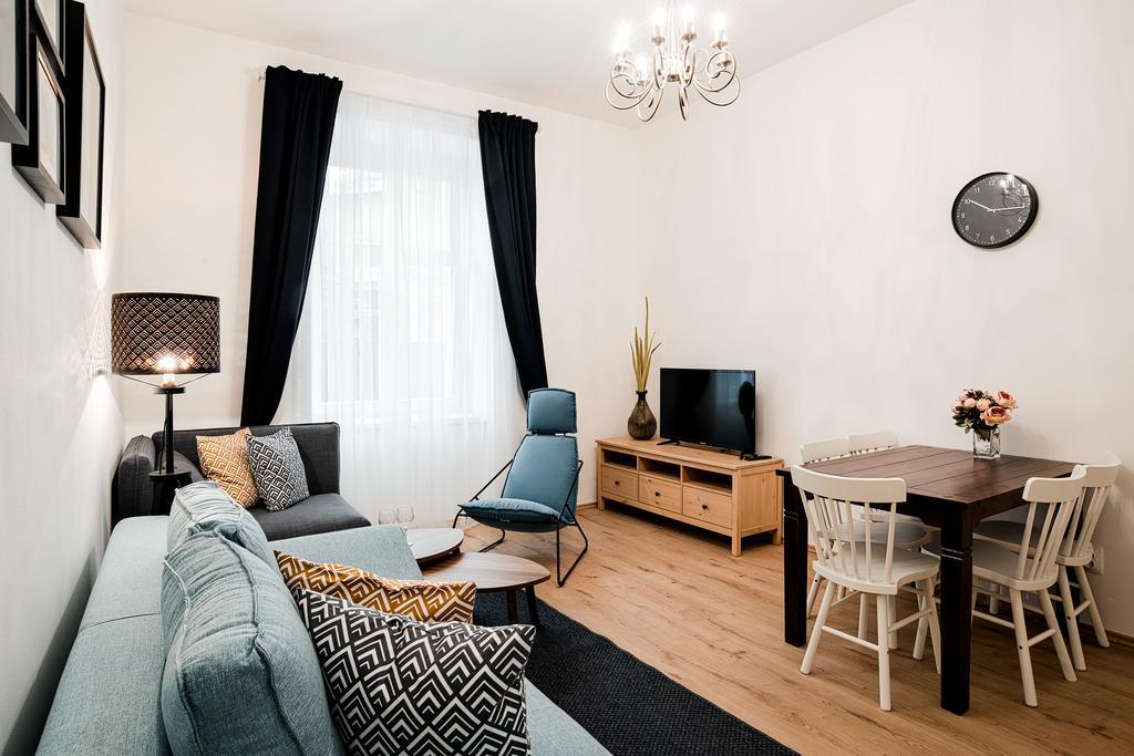 פראג Apartment Gesse Brezinova מראה חיצוני תמונה
