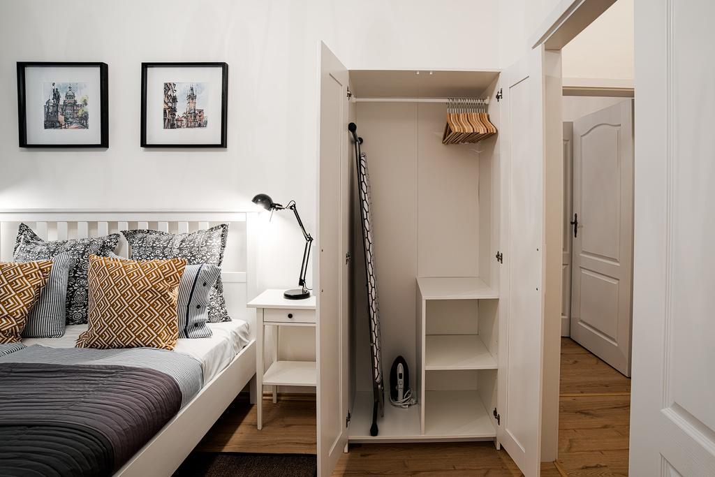 פראג Apartment Gesse Brezinova מראה חיצוני תמונה