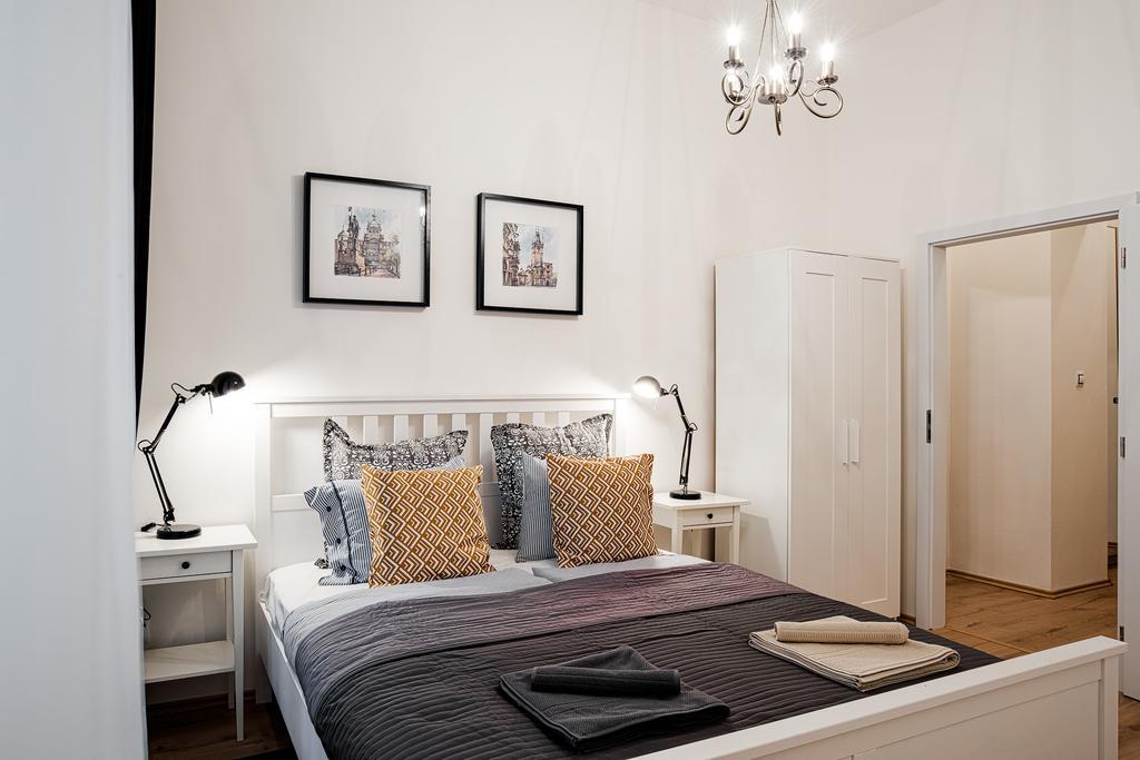 פראג Apartment Gesse Brezinova מראה חיצוני תמונה