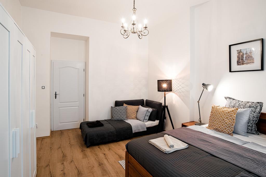 פראג Apartment Gesse Brezinova מראה חיצוני תמונה